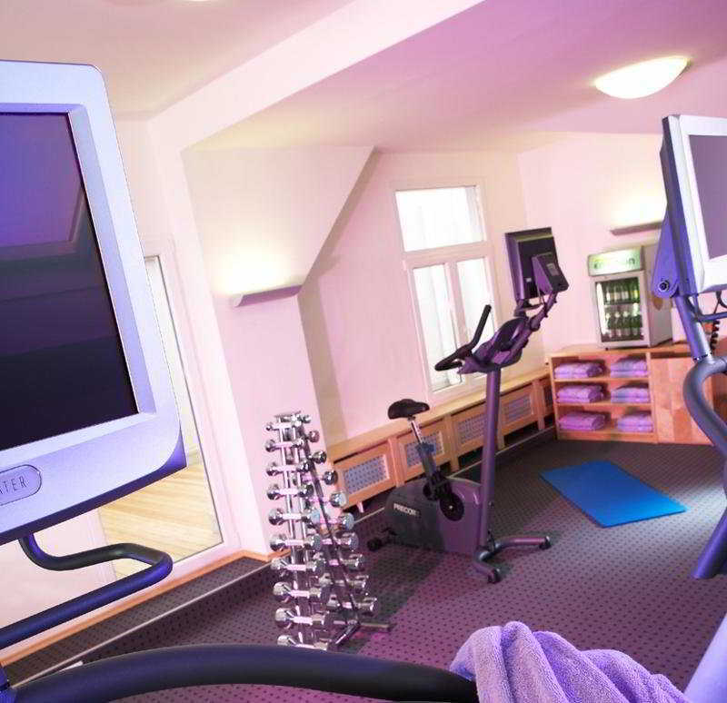 Hotel De France Wien Съоръжения снимка The gym at the hotel