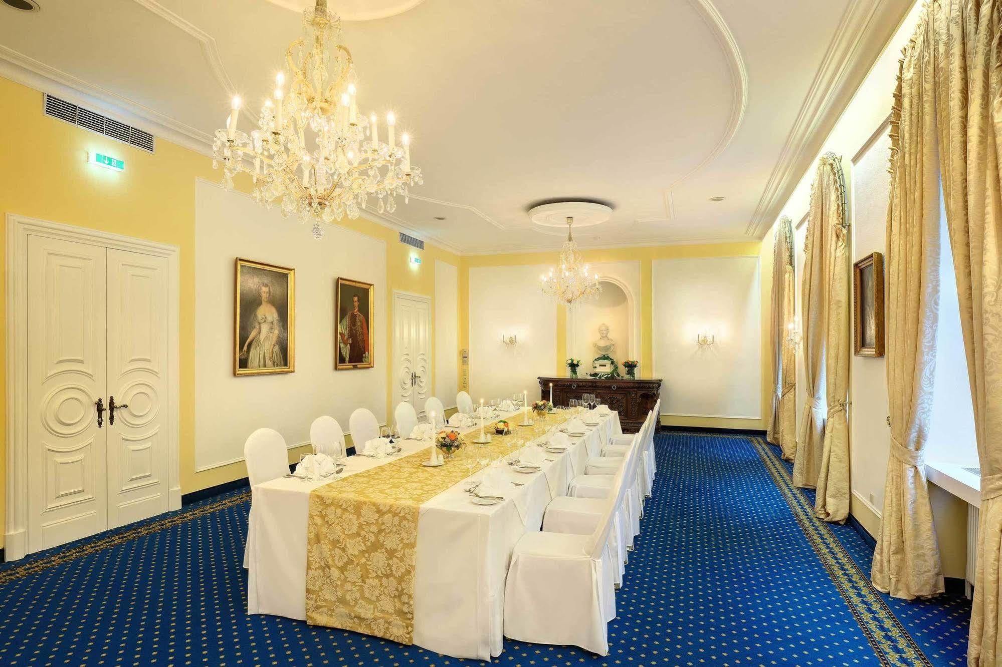 Hotel De France Wien Екстериор снимка The Blue Hall